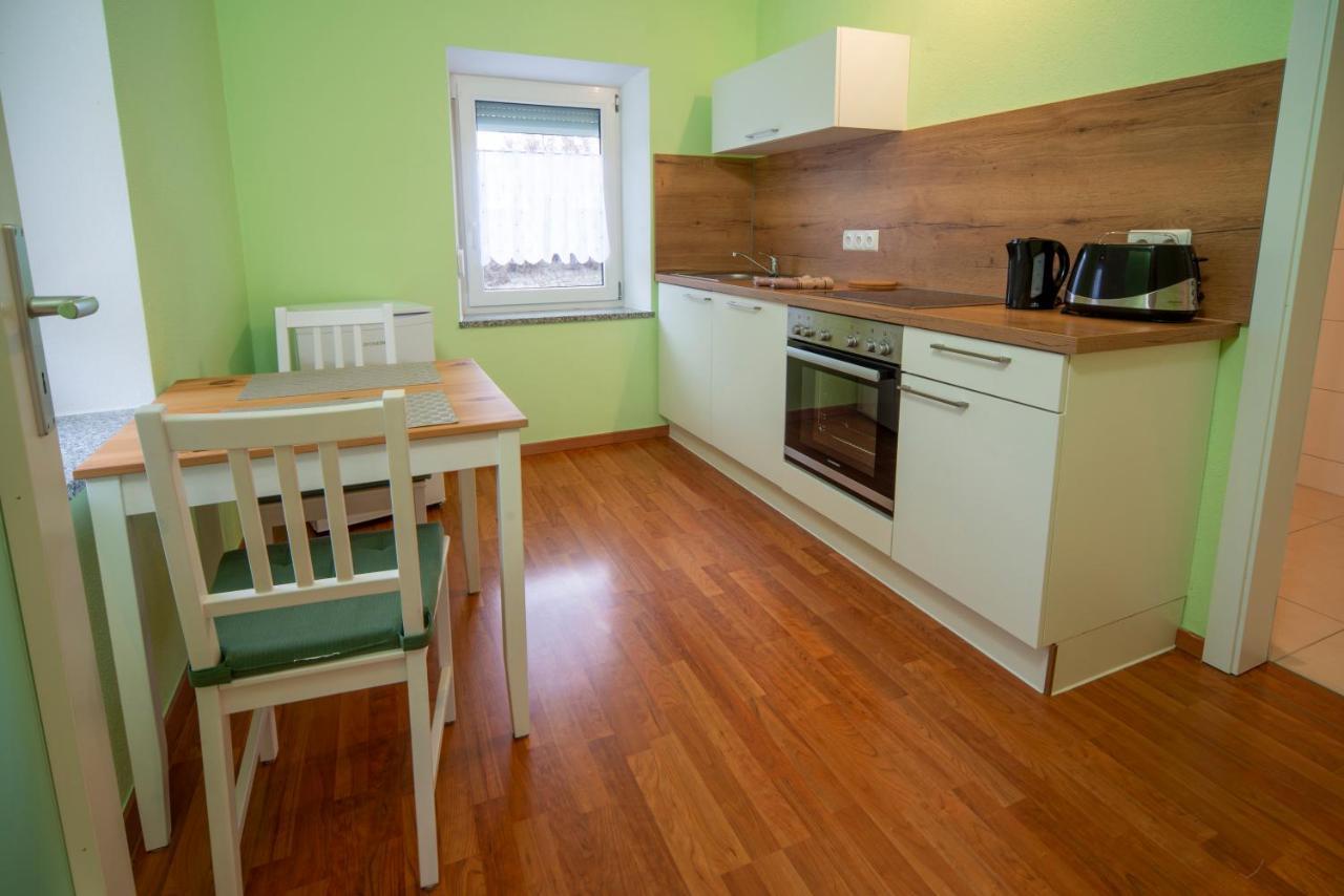 Monteur-/ Arbeiter-Apartment_ Wohnung 4 Memmingen Extérieur photo